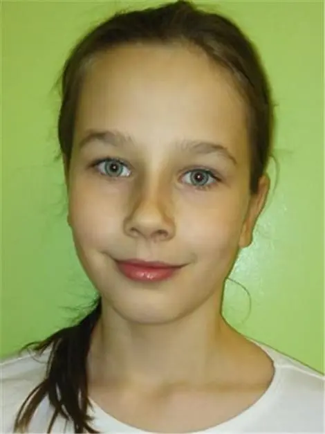 Ella Mia HLAVÁČOVÁ