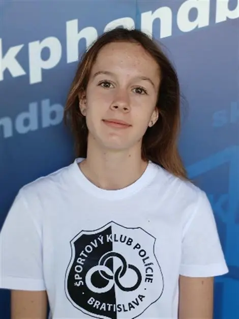 Nela ZELENÁKOVÁ