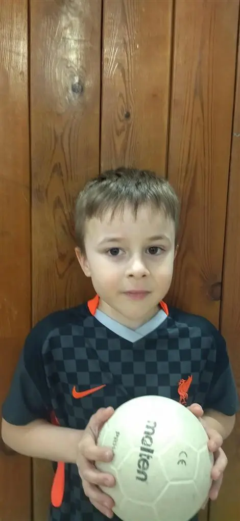 Benjamín ZACH HARAG