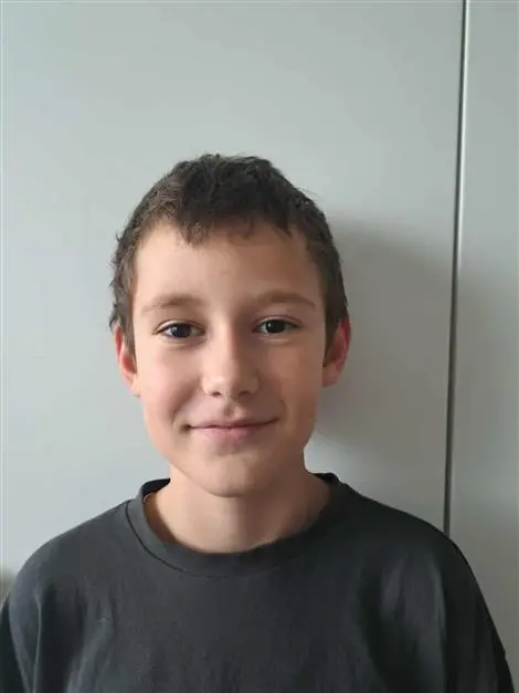 Odhrán Barnabáš BROWNING
