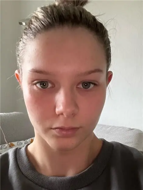 Lea Vivien ROSINOVÁ