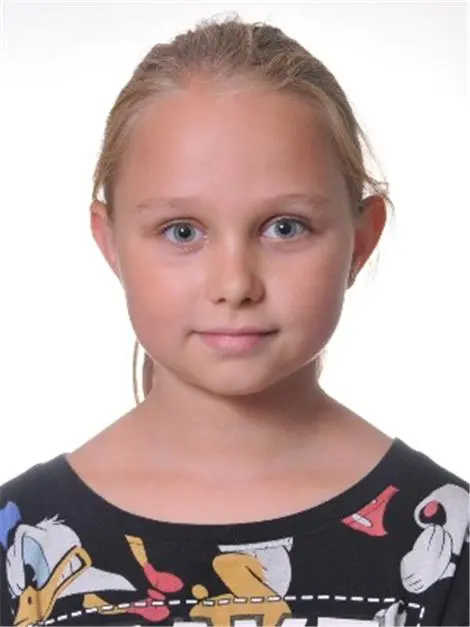 Lara FEHÉR