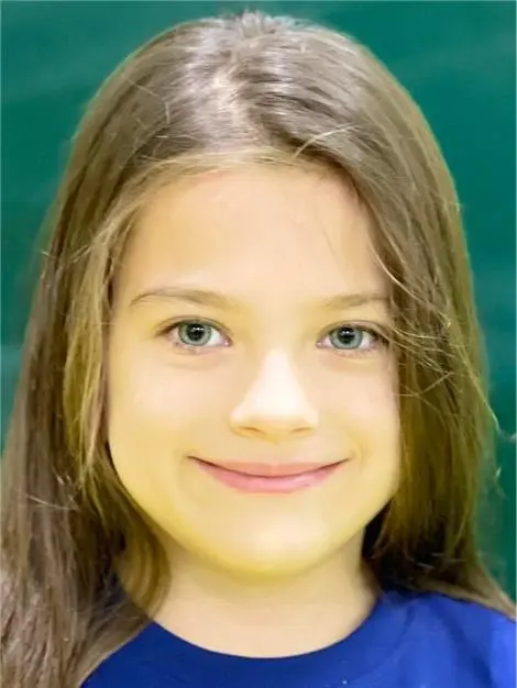 Zoé SZOLGAIOVÁ